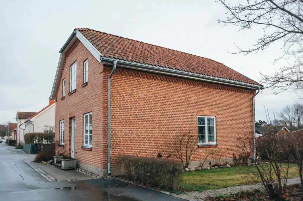renovera tegelfasad i arl v s lyfter du husets v rde och h llbarhet